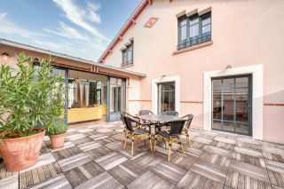 prestigious house 7 Rooms for sale on CHATELAILLON PLAGE (17340)