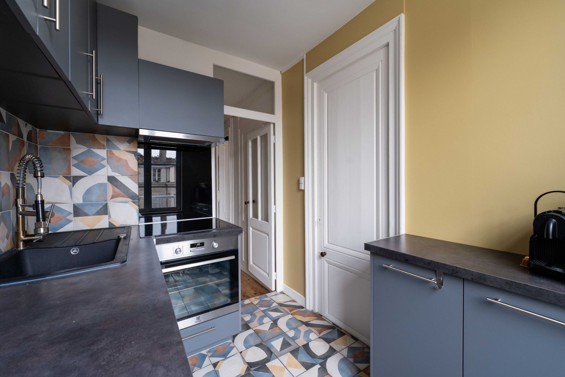 prestigious apartment 2 Rooms for sale on LA ROCHELLE (17000)