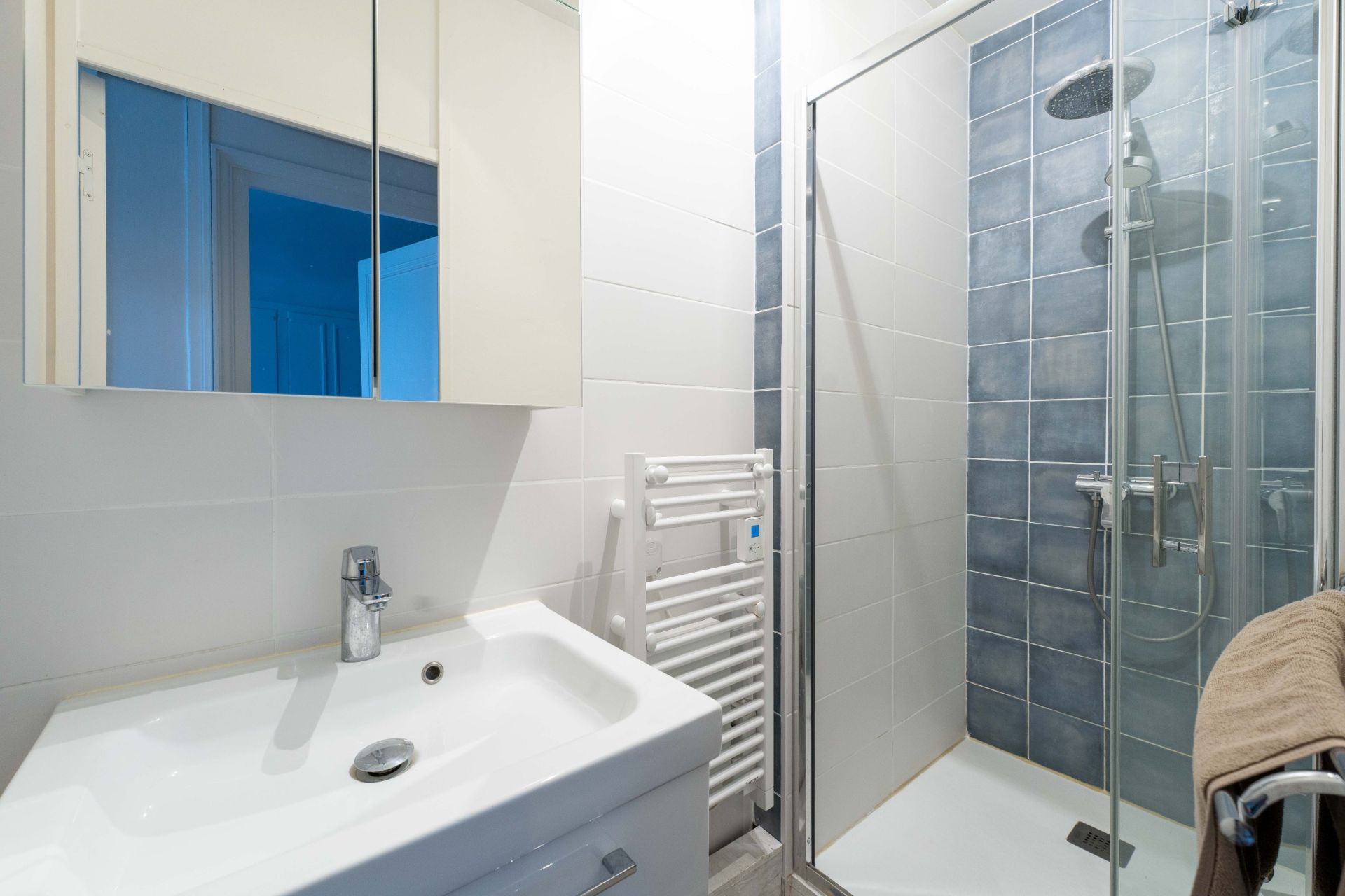 prestigious apartment 2 Rooms for sale on LA ROCHELLE (17000)