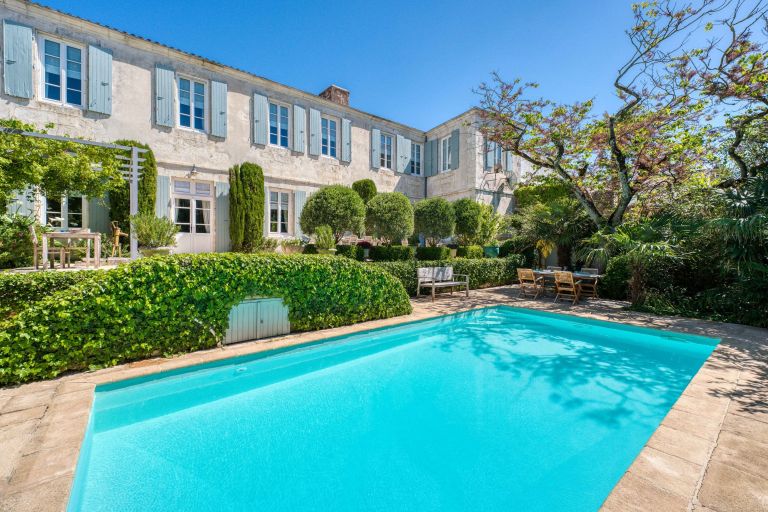 maison de prestige 9 Pièces en vente sur ST MARTIN DE RE (17410)