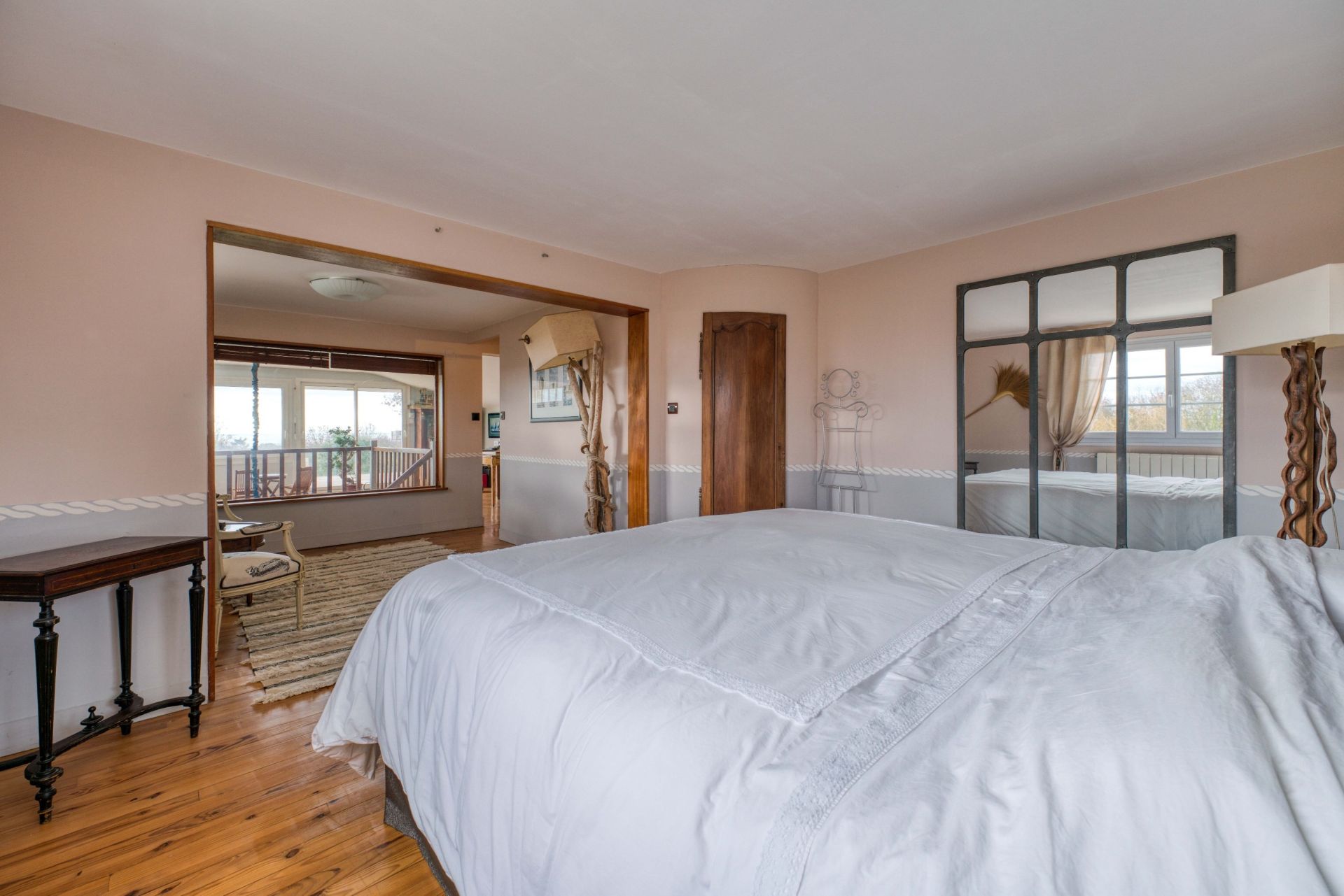 prestigious property 7 Rooms for sale on CHATELAILLON PLAGE (17340)