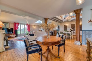 prestigious property 7 Rooms for sale on CHATELAILLON PLAGE (17340)