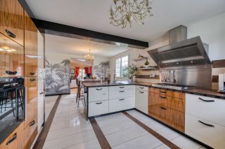 prestigious property 7 Rooms for sale on CHATELAILLON PLAGE (17340)