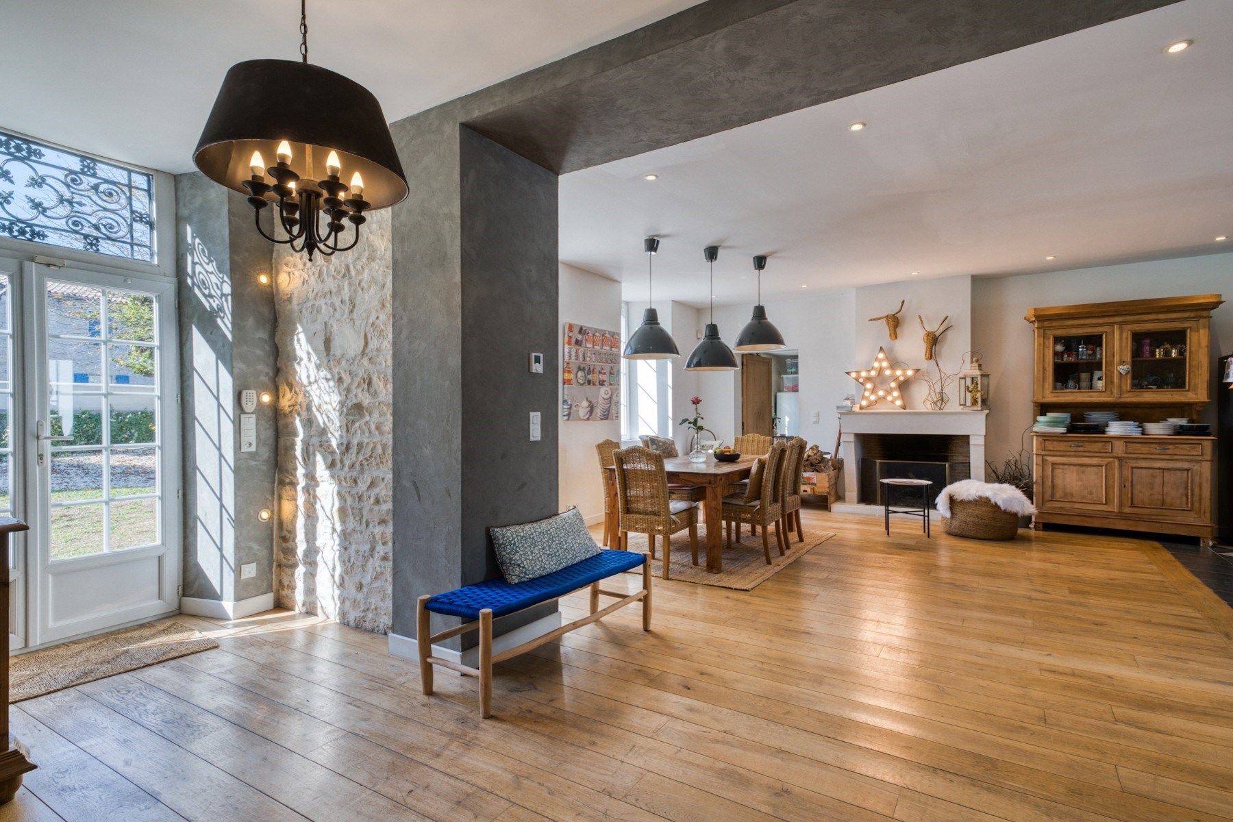 maison de prestige 7 Pièces en vente sur STE SOULLE (17220)