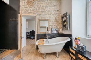 maison de prestige 7 Pièces en vente sur STE SOULLE (17220)