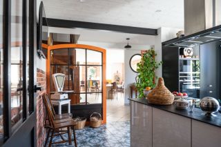 prestigious traditional house 5 Rooms for sale on CHATELAILLON PLAGE (17340)