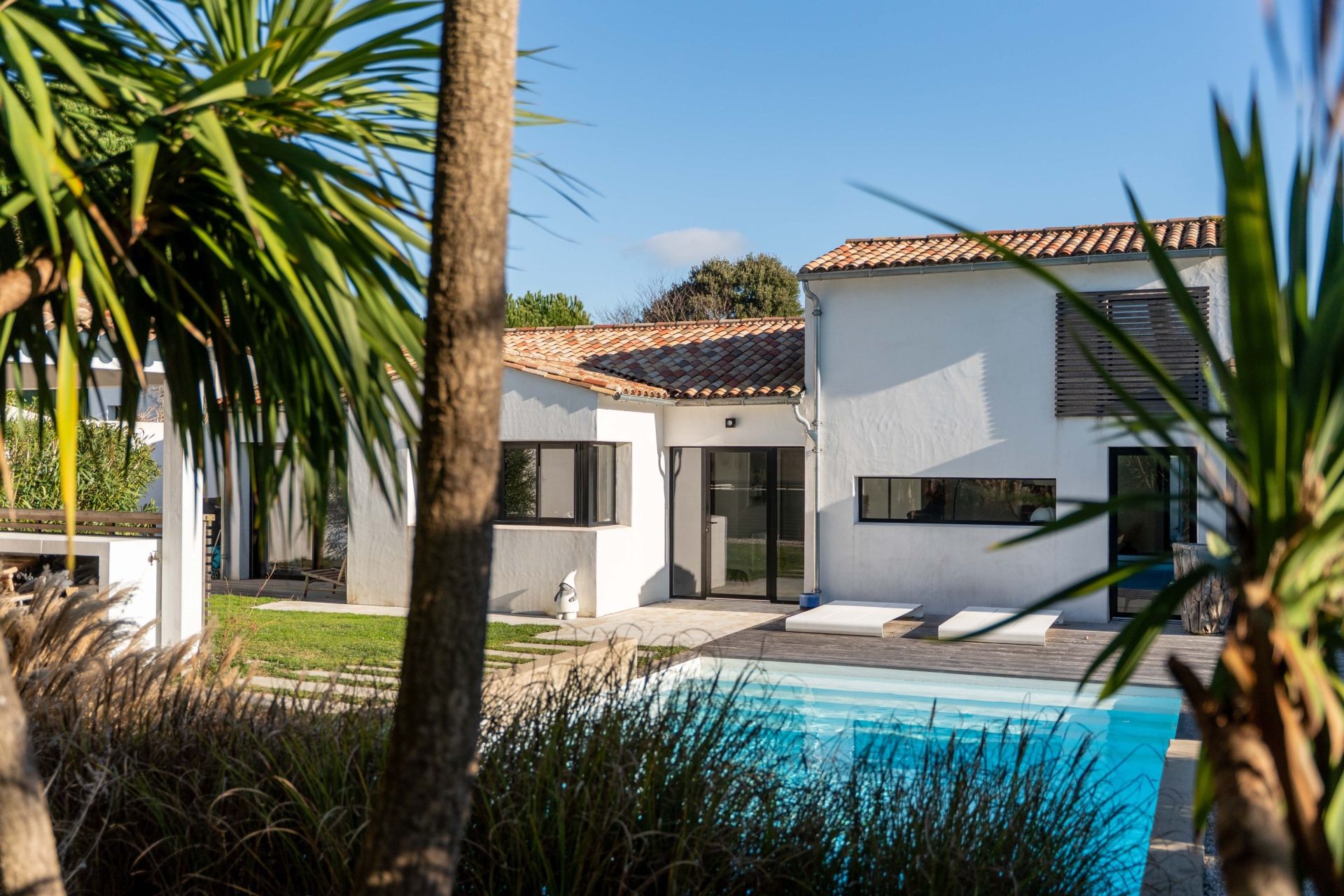 prestigious house 9 Rooms for sale on LE BOIS PLAGE EN RE (17580)