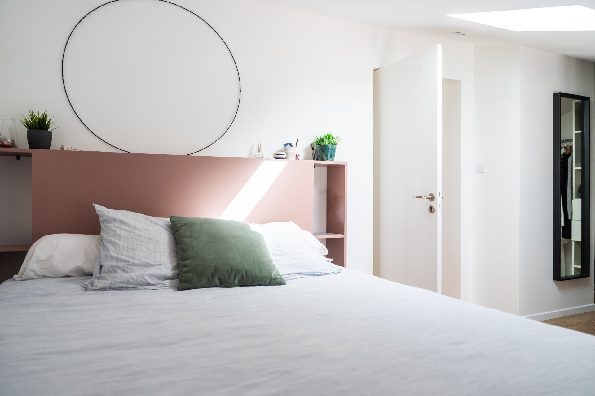 prestigious apartment 5 Rooms for sale on LA ROCHELLE (17000)