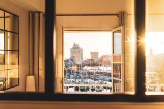 prestigious apartment 5 Rooms for sale on LA ROCHELLE (17000)