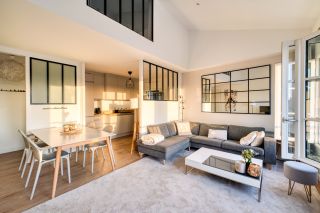 prestigious apartment 5 Rooms for sale on LA ROCHELLE (17000)