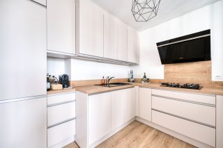 prestigious apartment 5 Rooms for sale on LA ROCHELLE (17000)