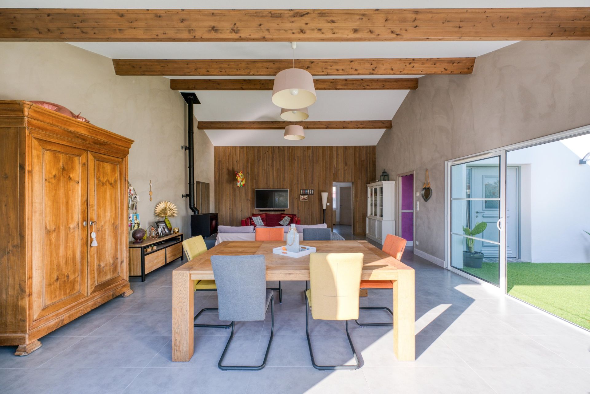 prestigious house 6 Rooms for sale on LA ROCHELLE (17000)