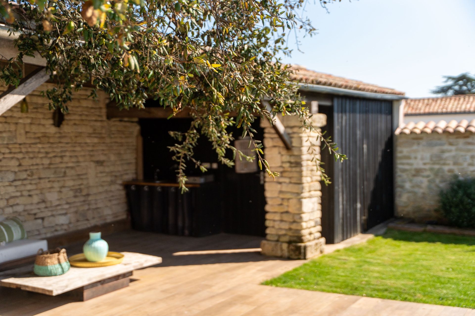 prestigious house 5 Rooms for sale on RIVEDOUX PLAGE (17940)