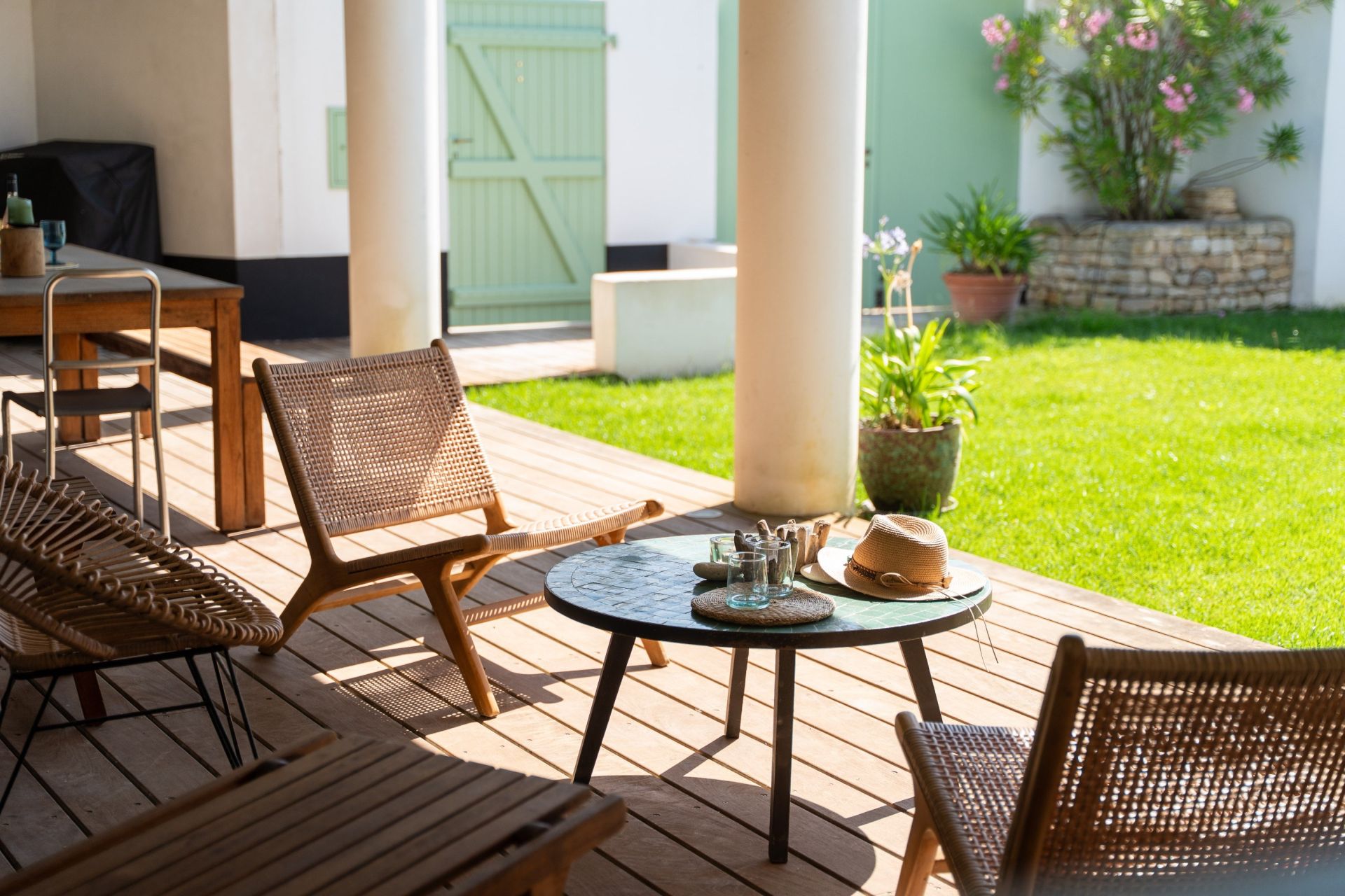 prestigious house 7 Rooms for sale on LOIX (17111)