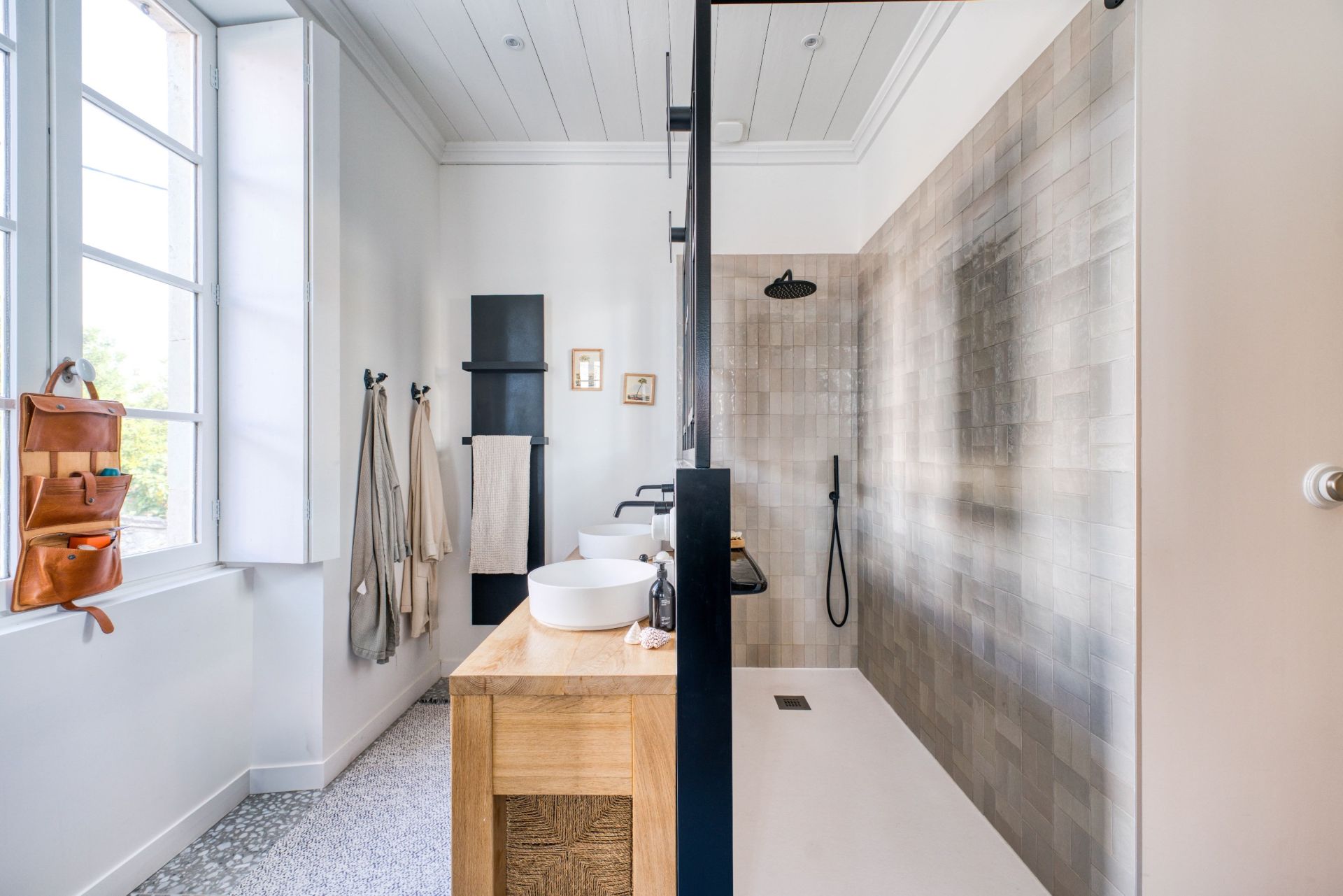 prestigious house 8 Rooms for sale on ST MARTIN DE RE (17410)