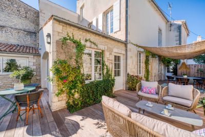 Sale Prestigious house Saint-Martin-de-Ré 8&nbsp;Rooms 225&nbsp;m²