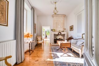 prestigious house 10 Rooms for sale on LA ROCHELLE (17000)