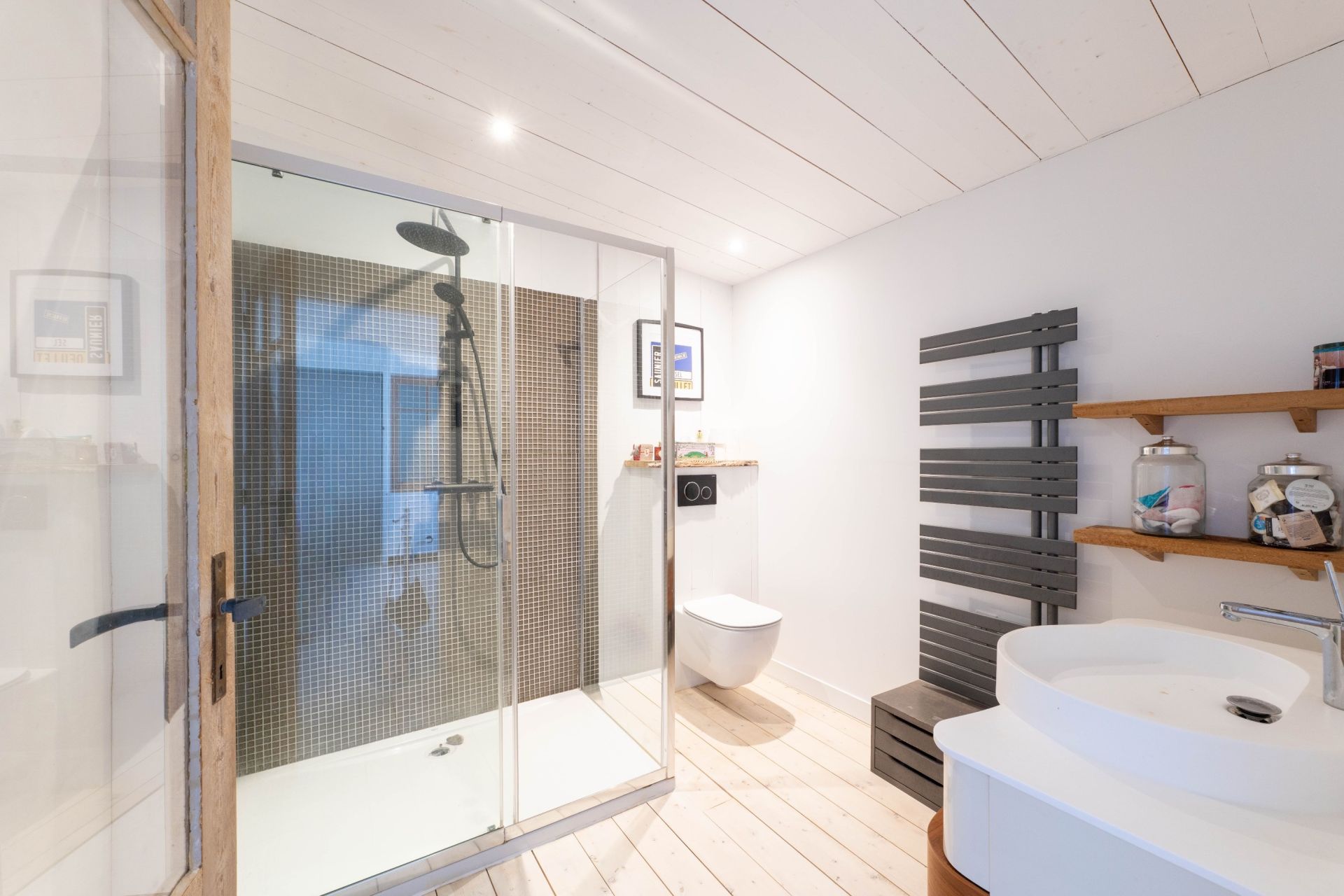 prestigious house 6 Rooms for sale on STE MARIE DE RE (17740)