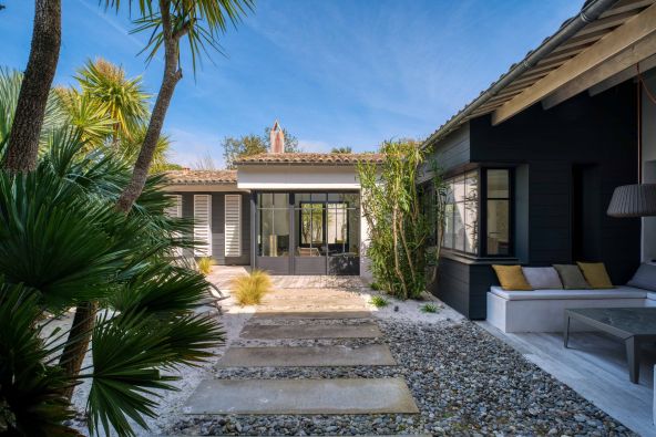 Sale Prestigious house Les Portes-en-Ré 5&nbsp;Rooms 160&nbsp;m²