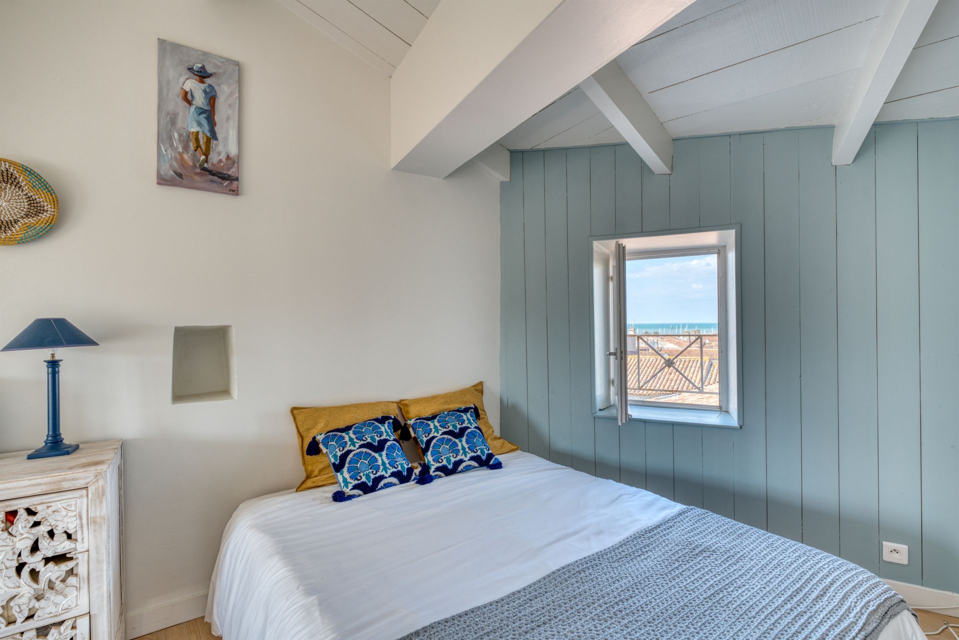 prestigious building for sale on ST MARTIN DE RE (17410)