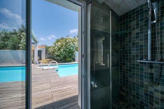 prestigious house 6 Rooms for sale on RIVEDOUX PLAGE (17940)