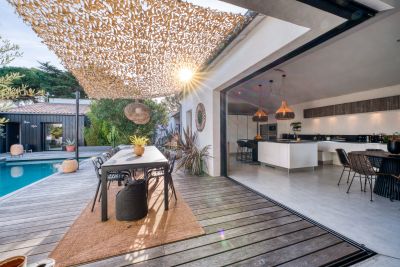 Sale Prestigious house Sainte-Marie-de-Ré 8&nbsp;Rooms 208&nbsp;m²