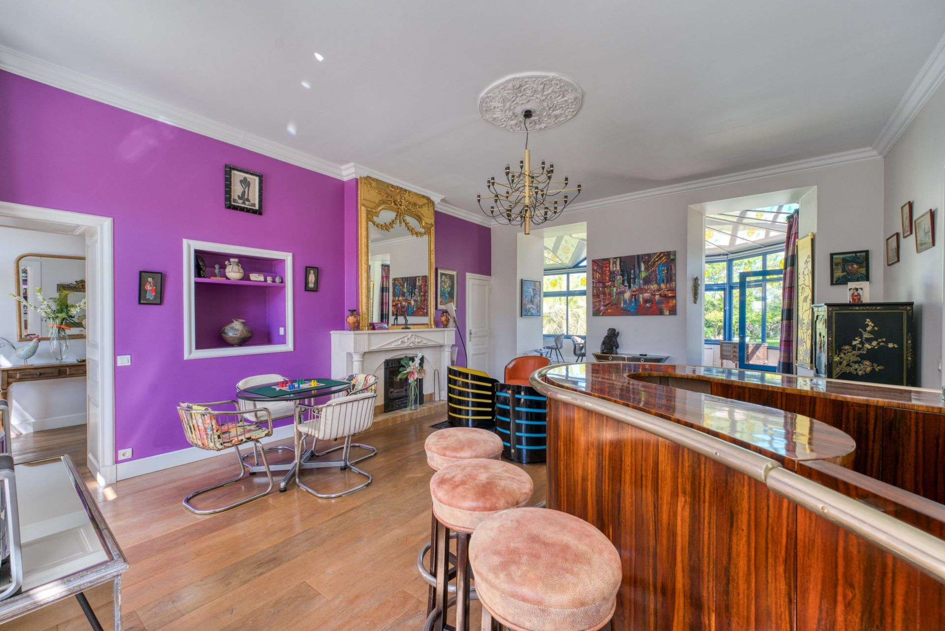 prestigious house 9 Rooms for sale on DOMPIERRE SUR MER (17139)