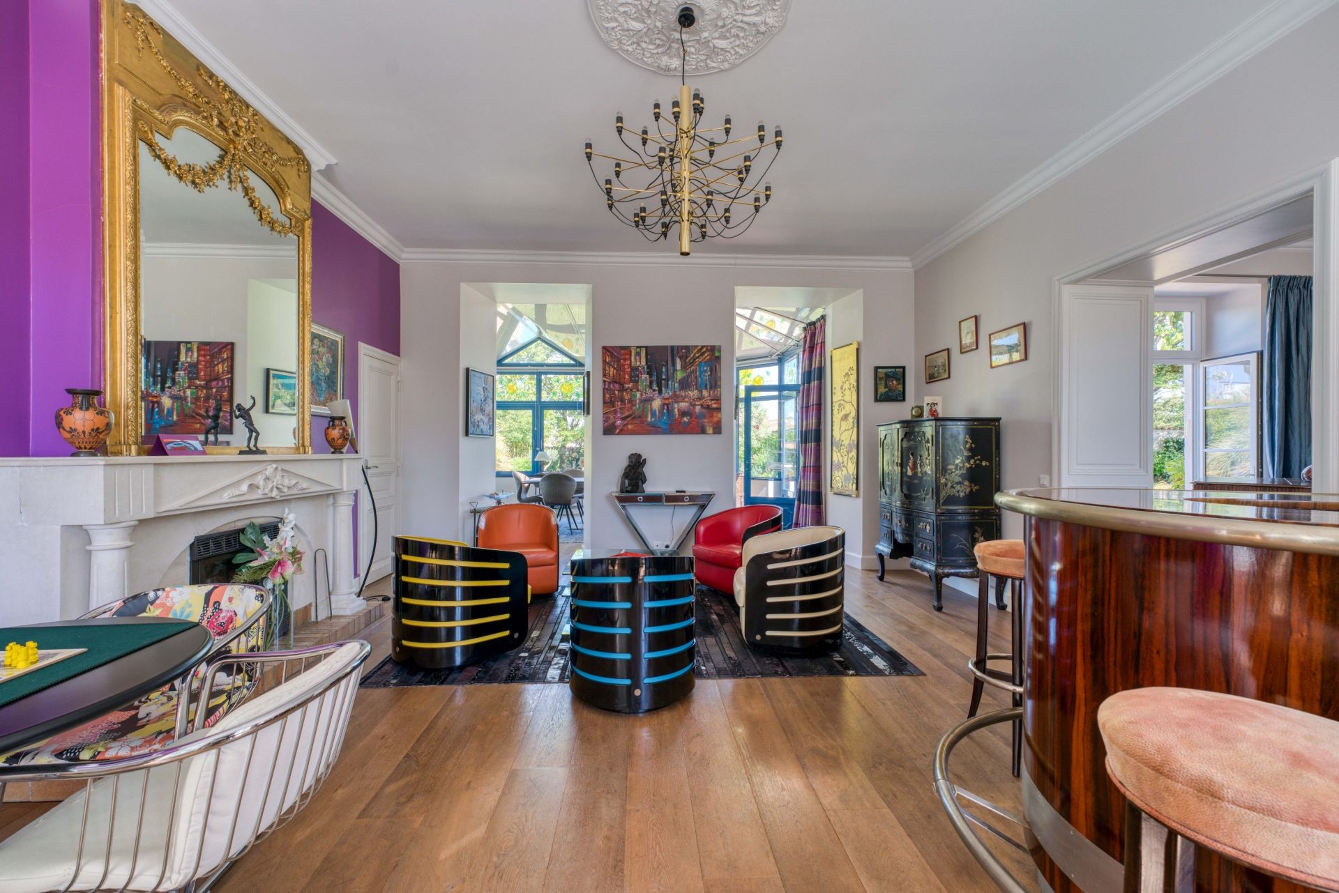 prestigious house 9 Rooms for sale on DOMPIERRE SUR MER (17139)