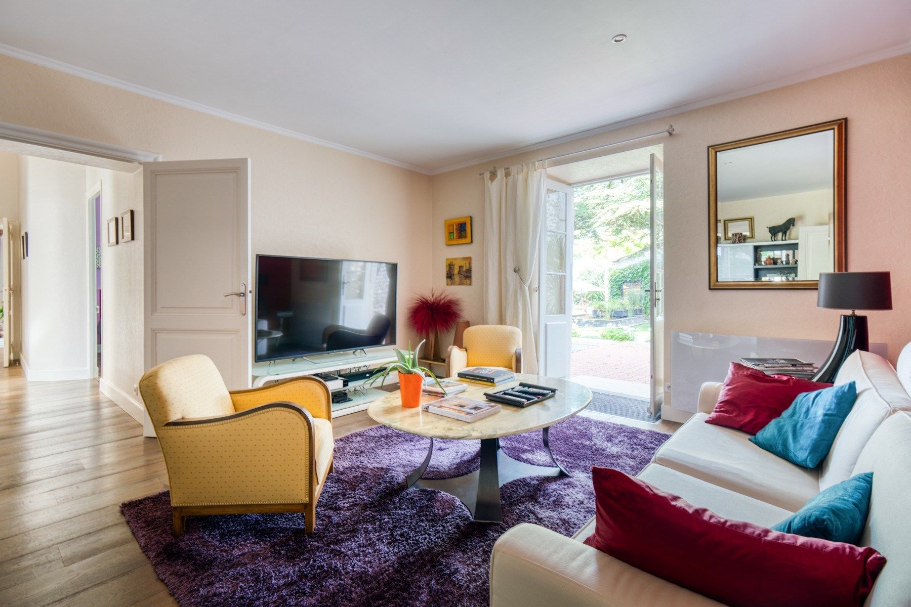 prestigious house 9 Rooms for sale on DOMPIERRE SUR MER (17139)