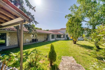 Sale Prestigious house Lagord 8&nbsp;Rooms 338&nbsp;m²