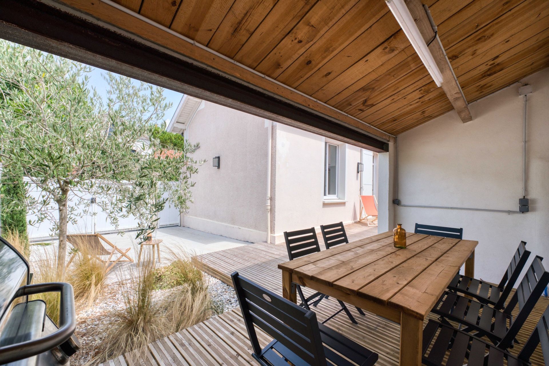 prestigious house 4 Rooms for sale on LA ROCHELLE (17000)