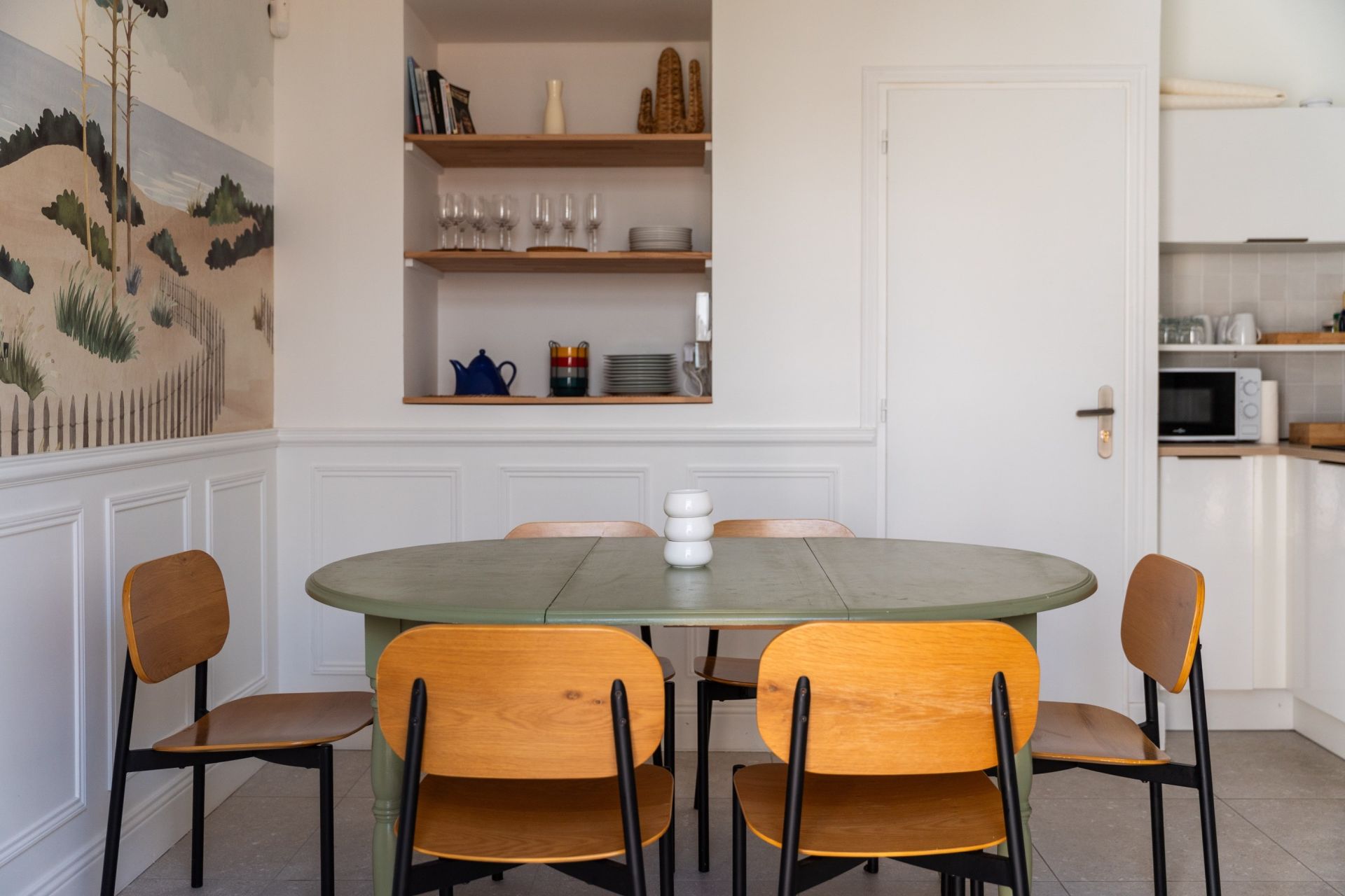 prestigious house 4 Rooms for sale on LA ROCHELLE (17000)