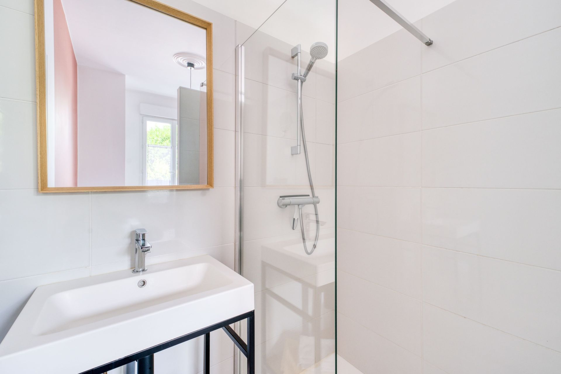 prestigious house 4 Rooms for sale on LA ROCHELLE (17000)