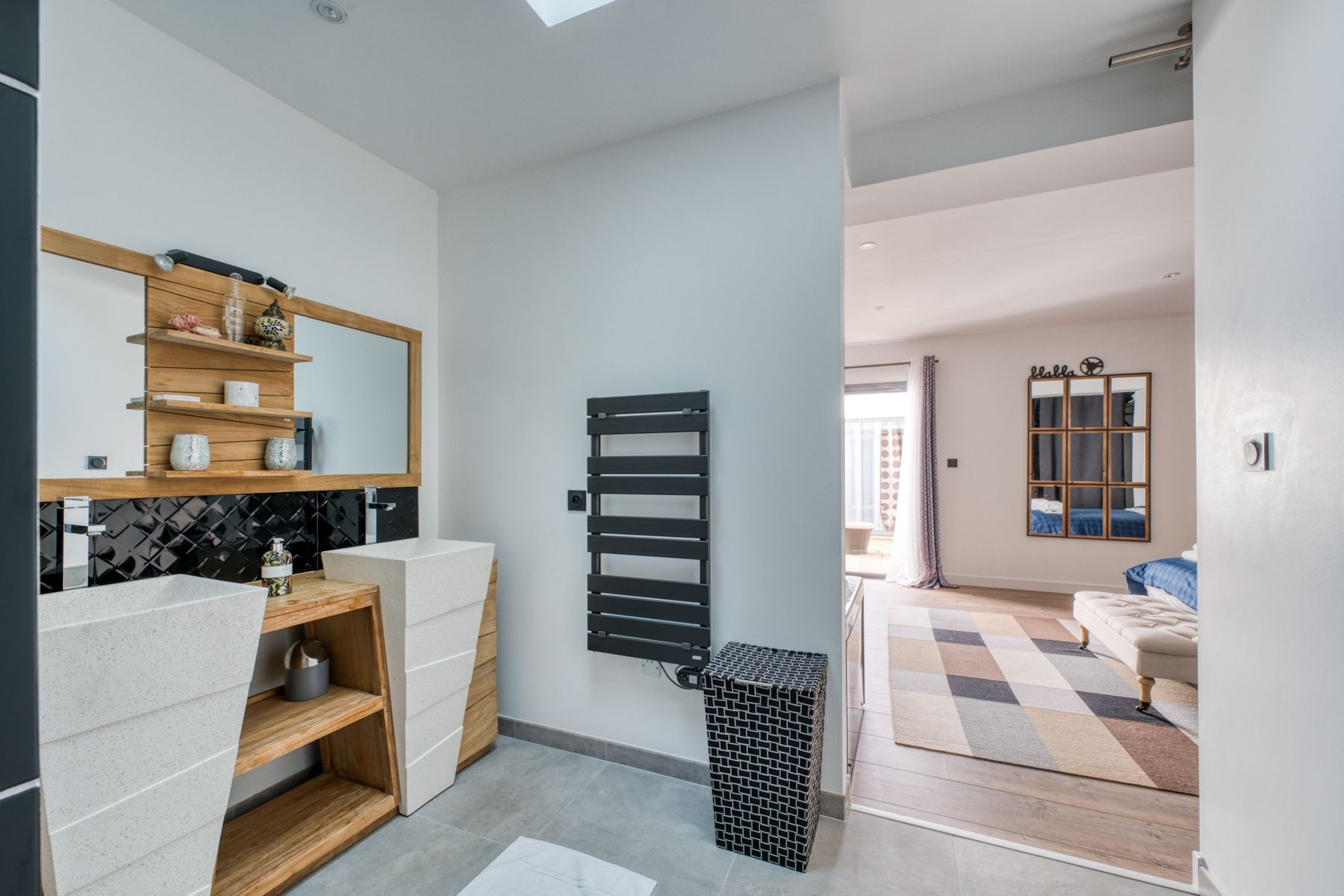 prestigious house 6 Rooms for sale on LA COUARDE SUR MER (17670)