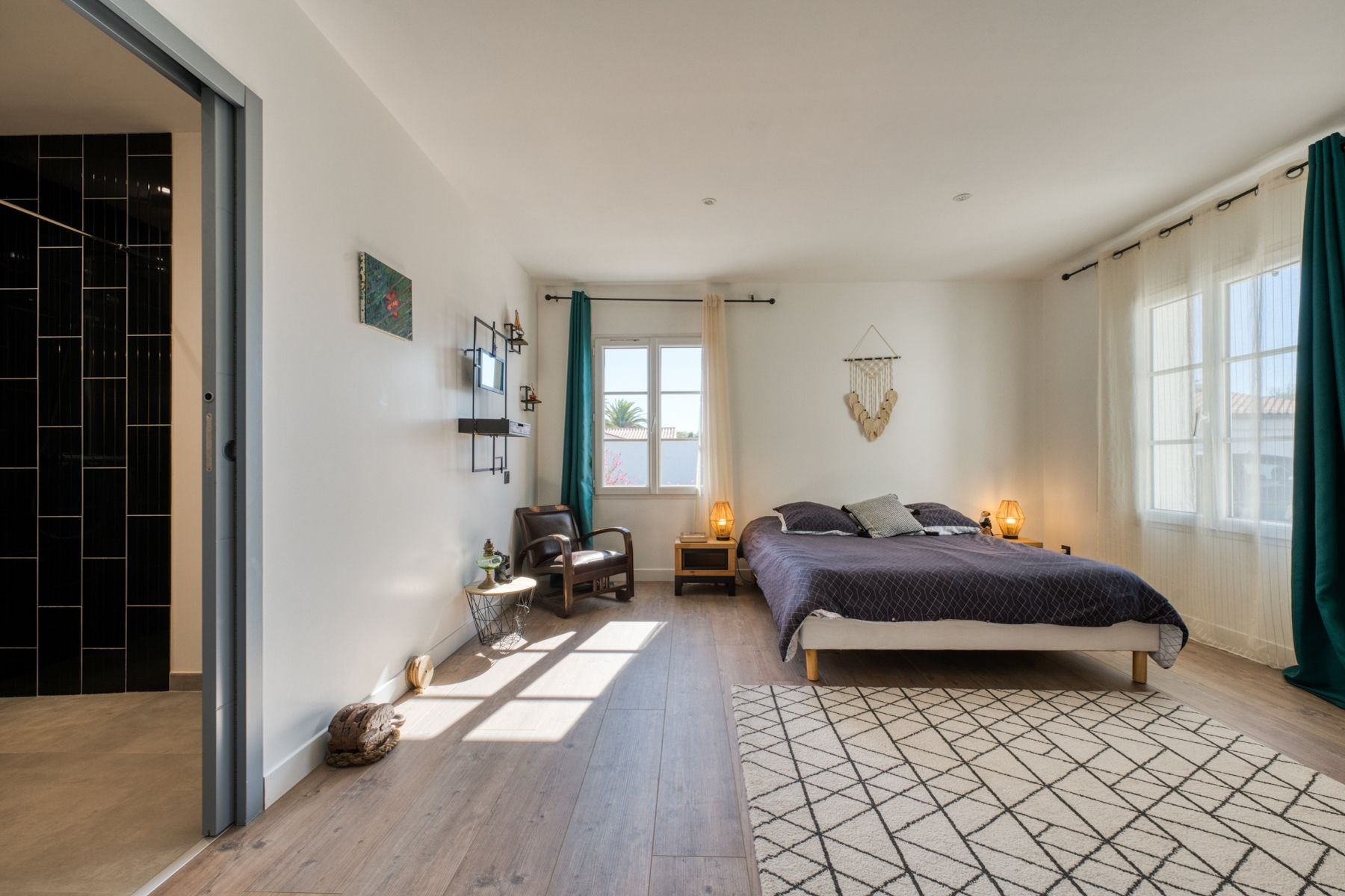 prestigious house 6 Rooms for sale on LA COUARDE SUR MER (17670)