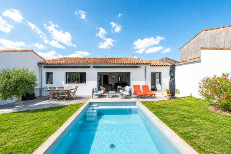 prestigious house 5 Rooms for sale on LE BOIS PLAGE EN RE (17580)