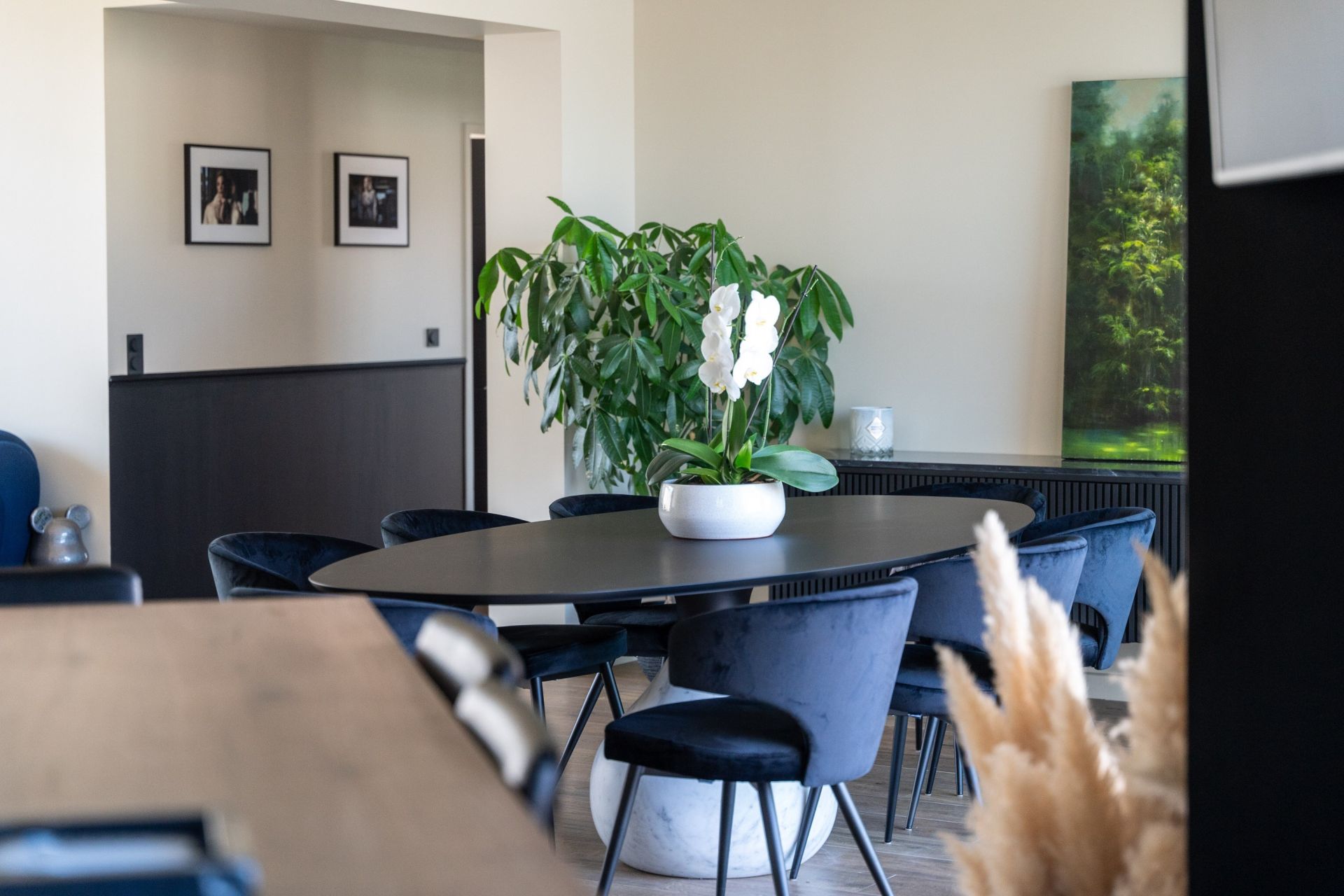 prestigious house 8 Rooms for sale on LA FLOTTE (17630)