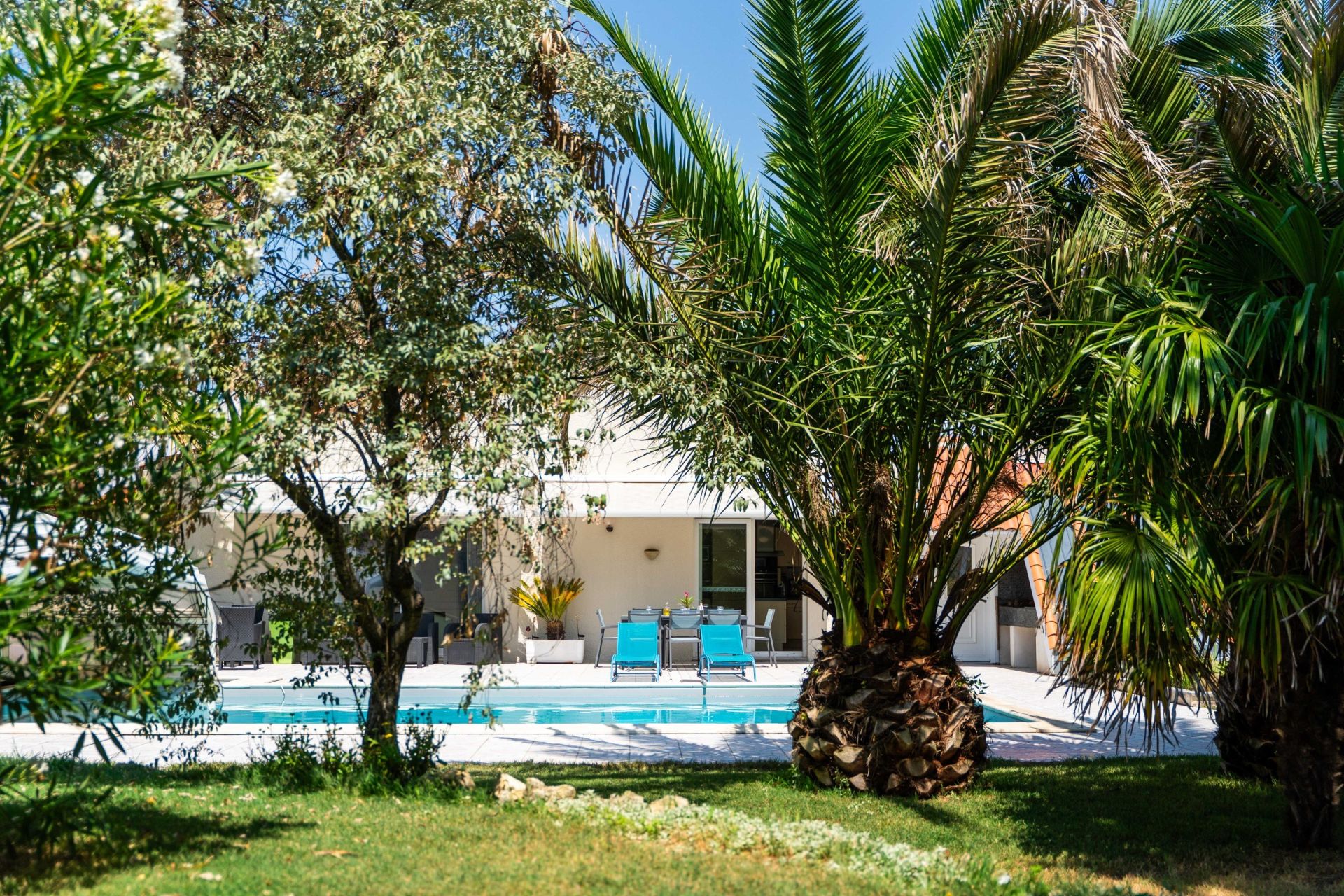 maison de prestige 8 Pièces en vente sur L HOUMEAU (17137)