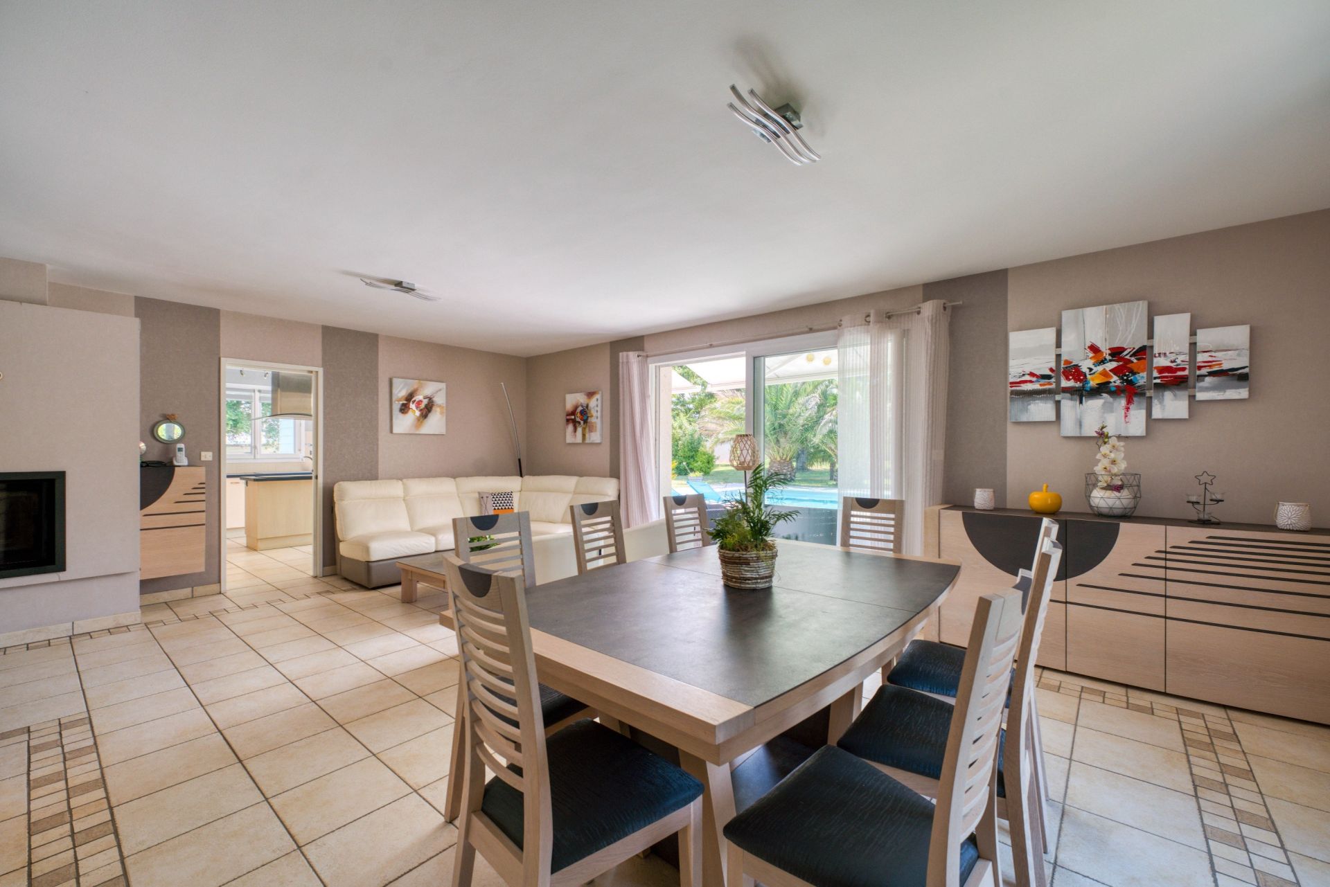 maison de prestige 8 Pièces en vente sur L HOUMEAU (17137)