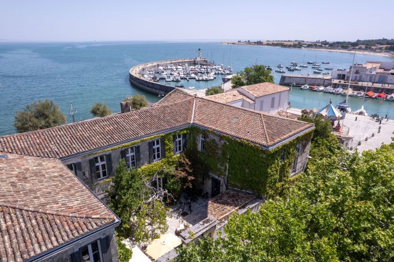immeuble de prestige en vente sur LA FLOTTE (17630)