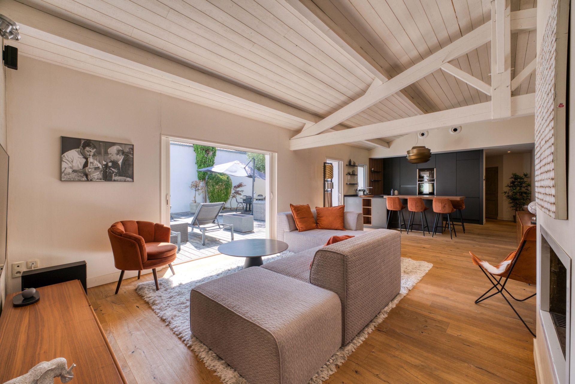 prestigious house 5 Rooms for sale on PUILBOREAU (17138)