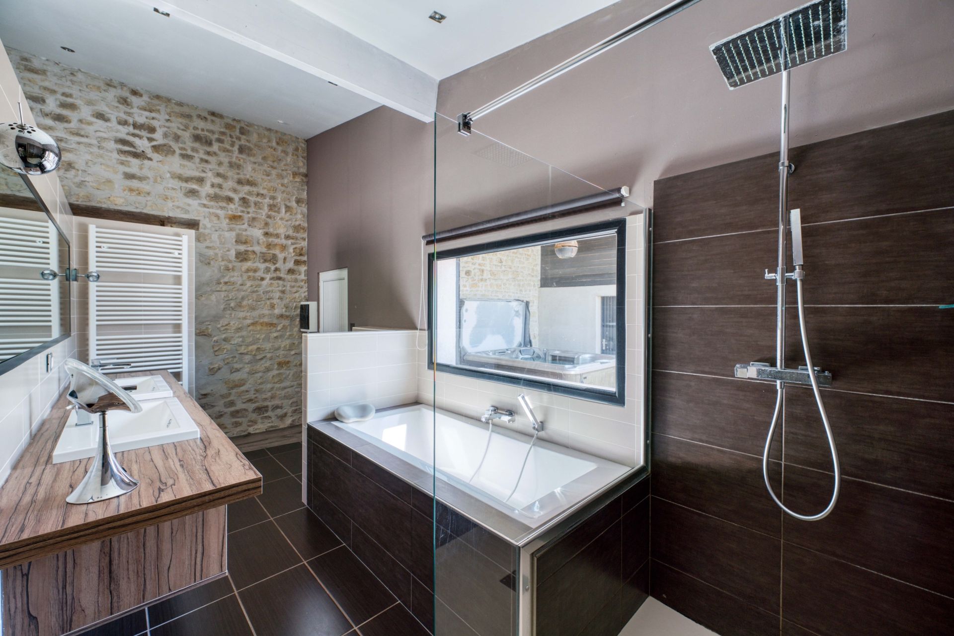 prestigious house 5 Rooms for sale on PUILBOREAU (17138)