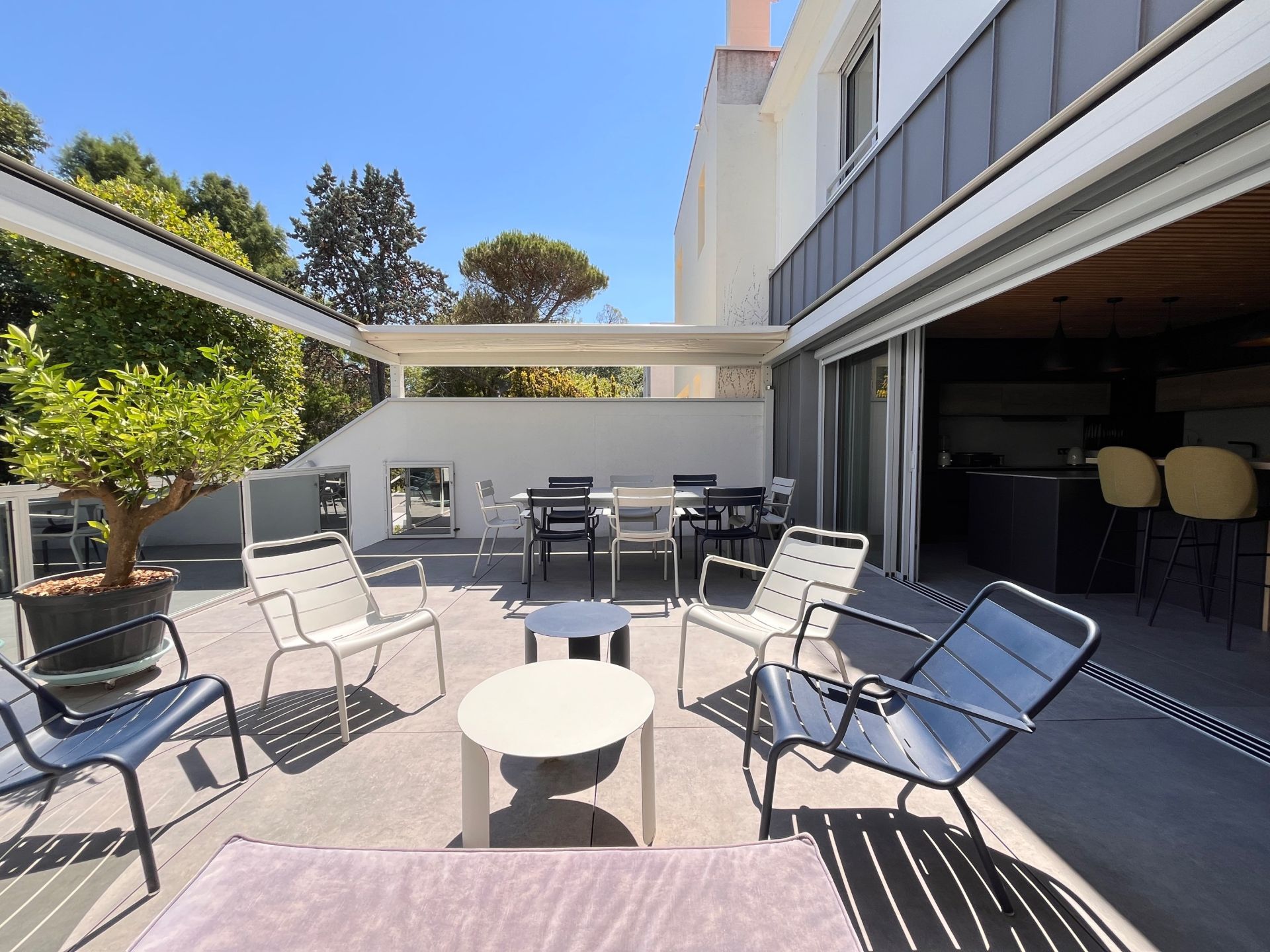 prestigious house 6 Rooms for sale on LA ROCHELLE (17000)