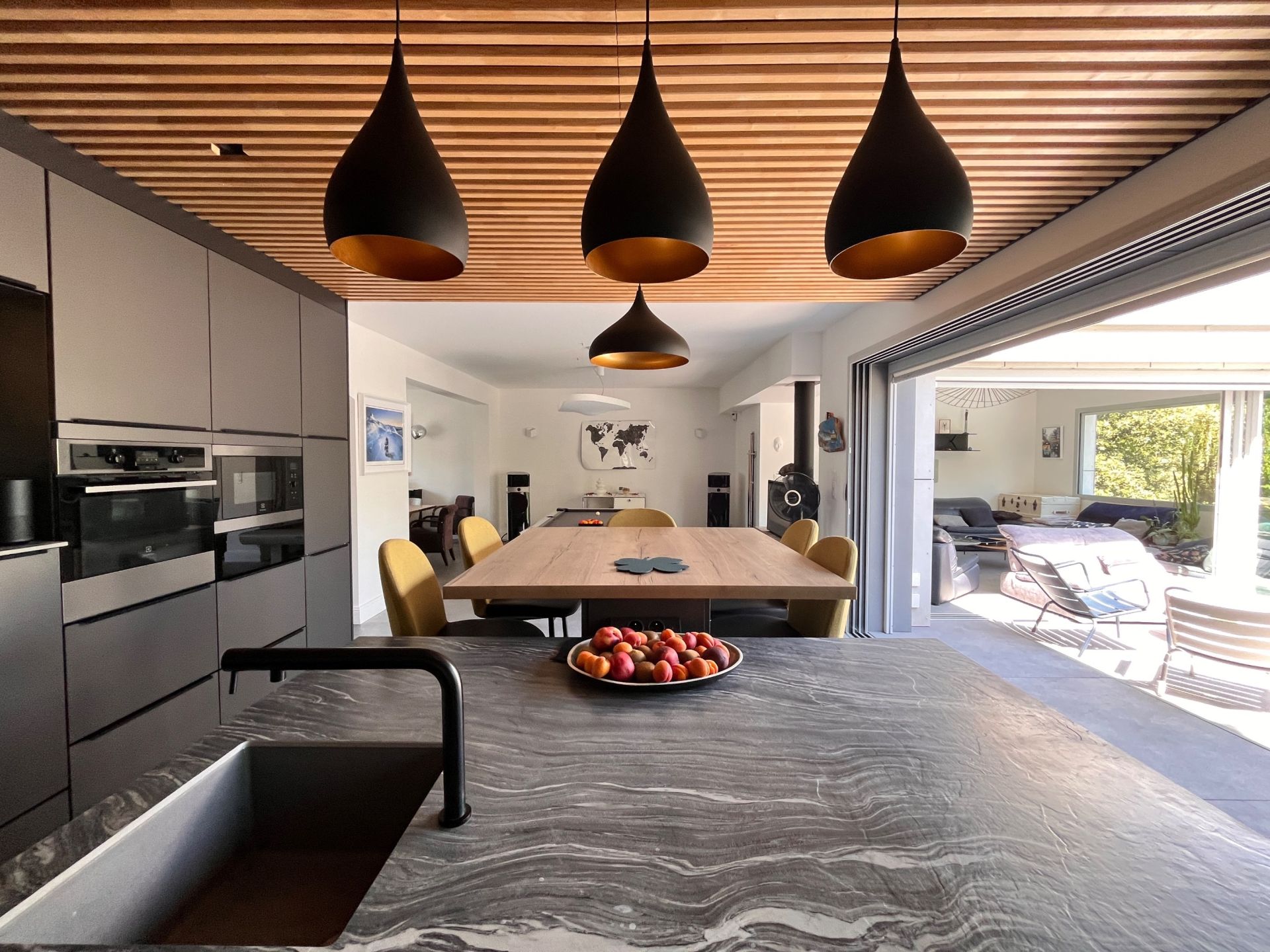 prestigious house 6 Rooms for sale on LA ROCHELLE (17000)