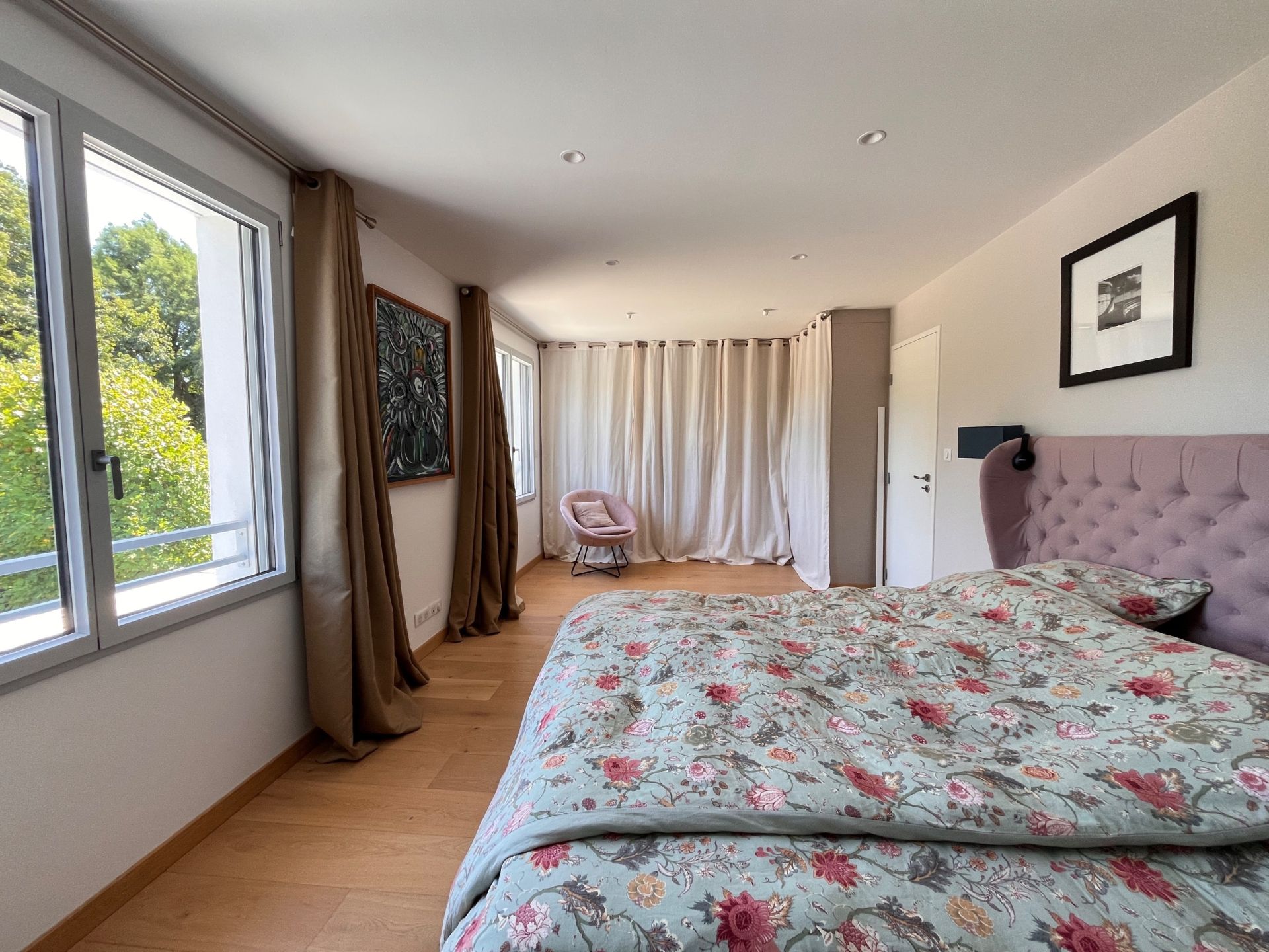 prestigious house 6 Rooms for sale on LA ROCHELLE (17000)