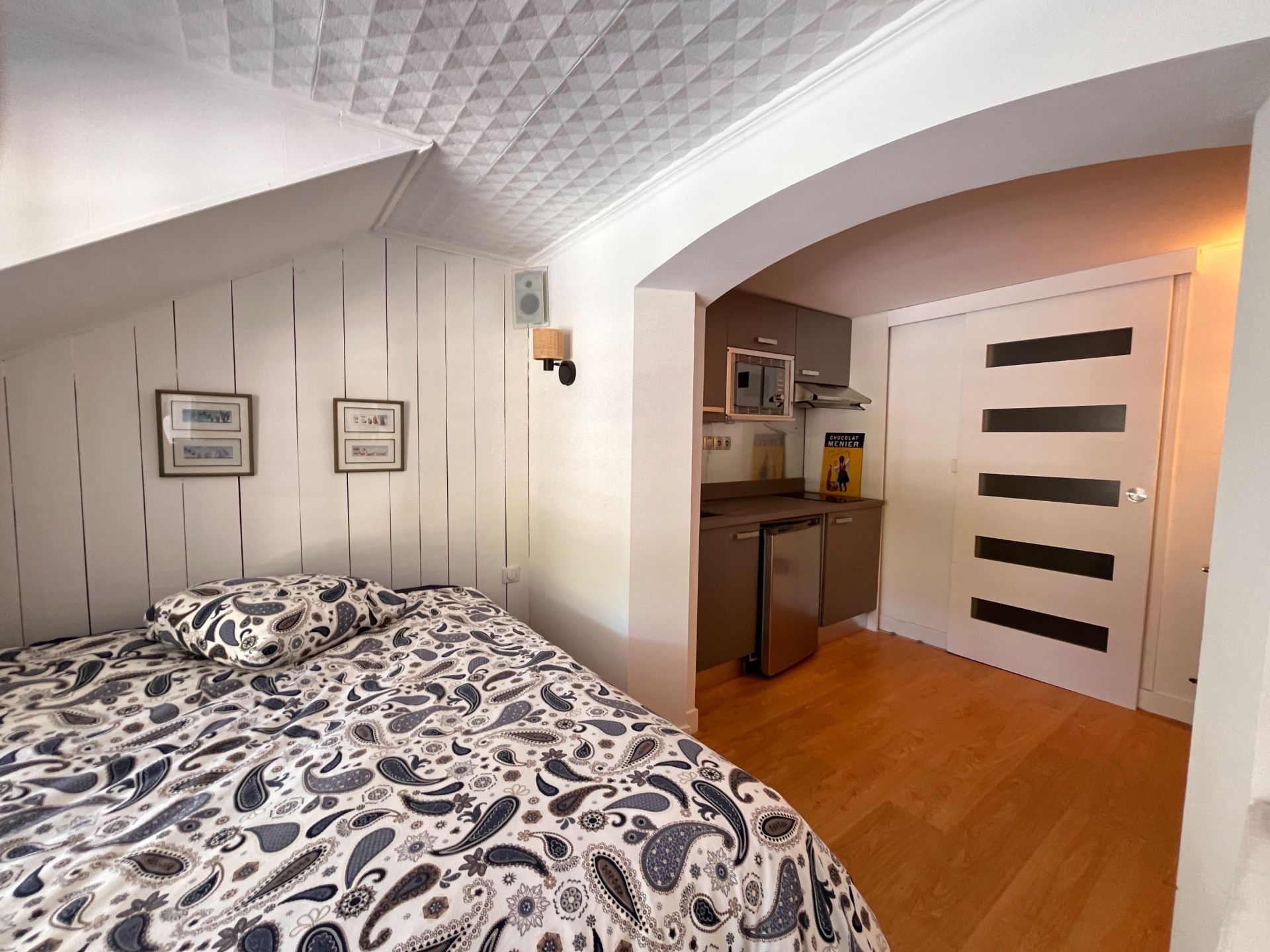 prestigious house 6 Rooms for sale on LA ROCHELLE (17000)