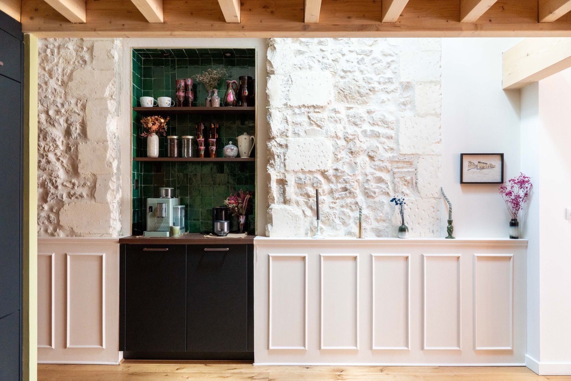 prestigious apartment 3 Rooms for sale on LA ROCHELLE (17000)
