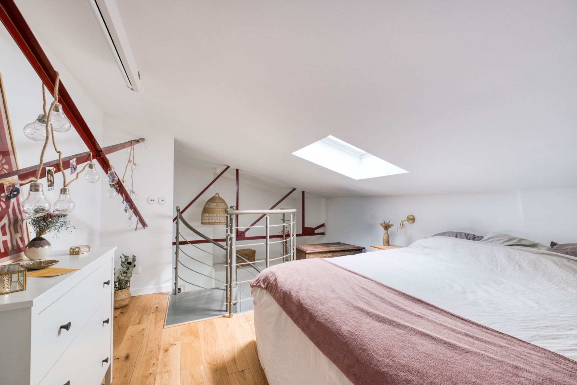 prestigious apartment 3 Rooms for sale on LA ROCHELLE (17000)