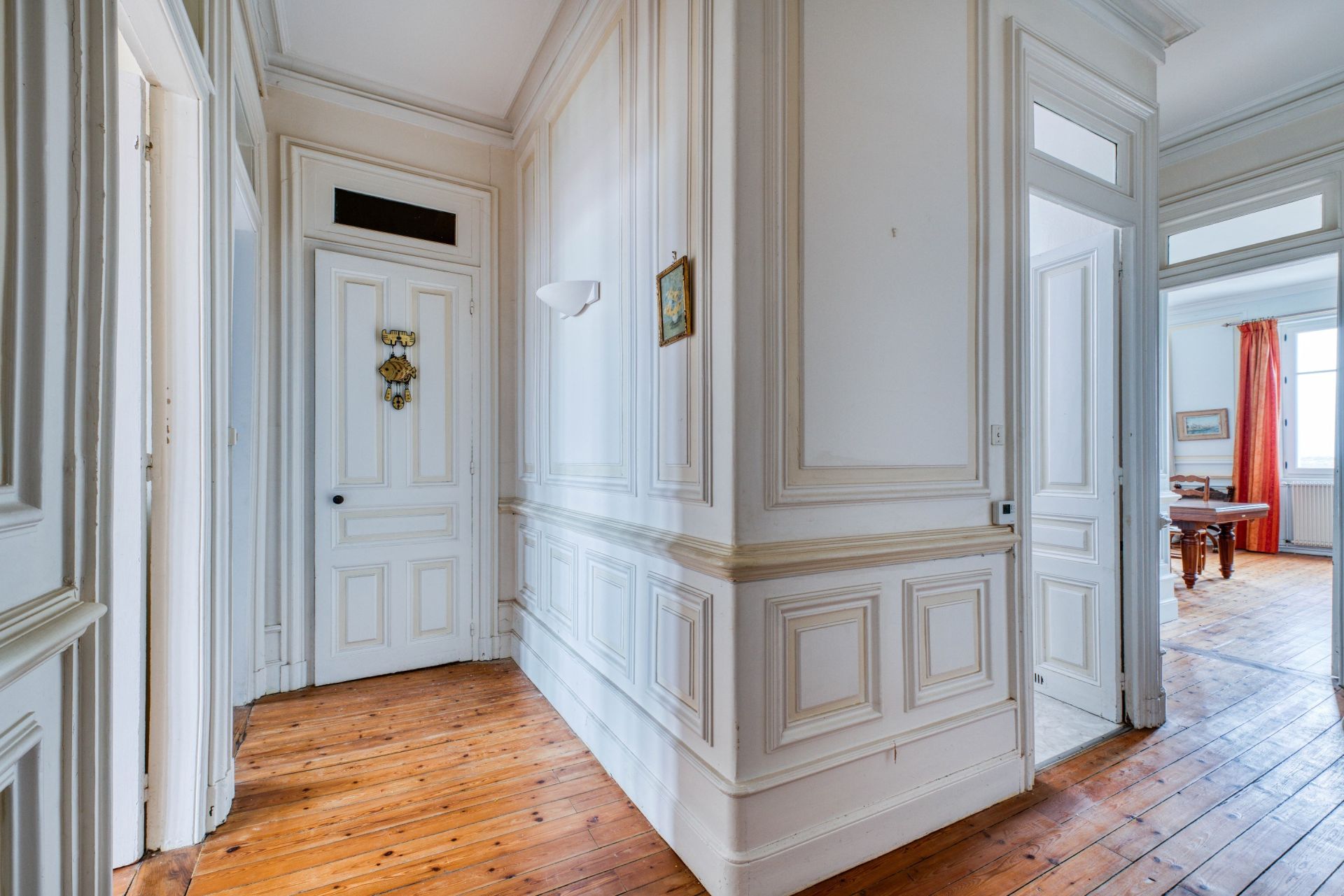 prestigious apartment 4 Rooms for sale on LA ROCHELLE (17000)