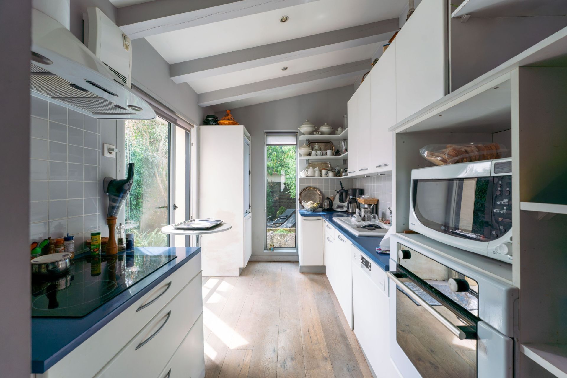 prestigious house 5 Rooms for sale on LA ROCHELLE (17000)